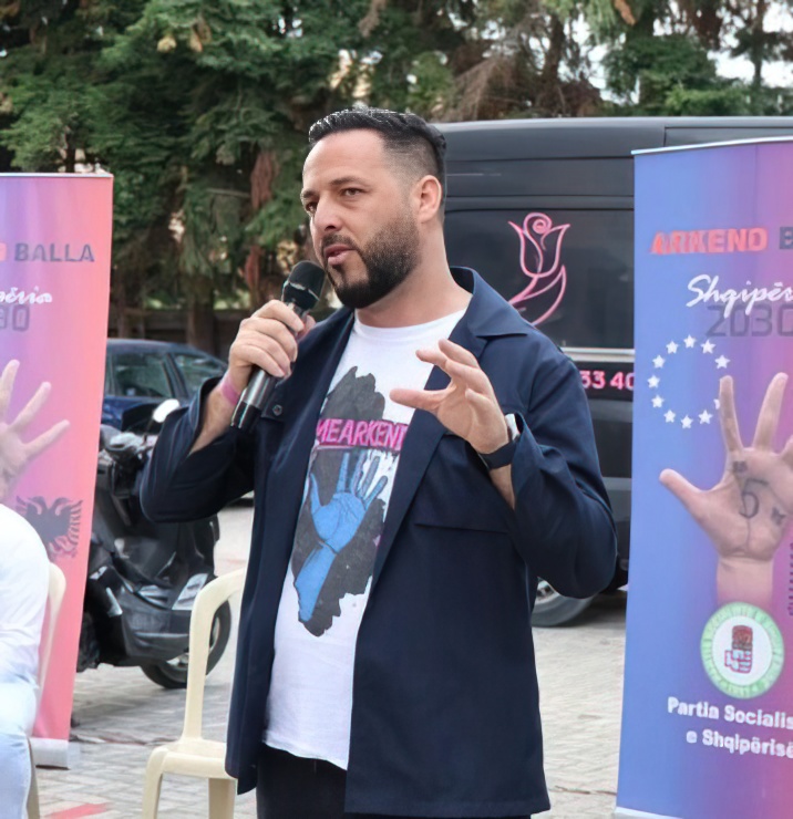 Sherr në festën Arkent Ballës, mbështetësit rrahin policin