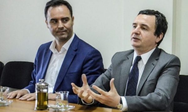“E kemi paguar një çmim”, Konjufca pranon se Vetëvendosja ia “pa sherrin” Kurtit
