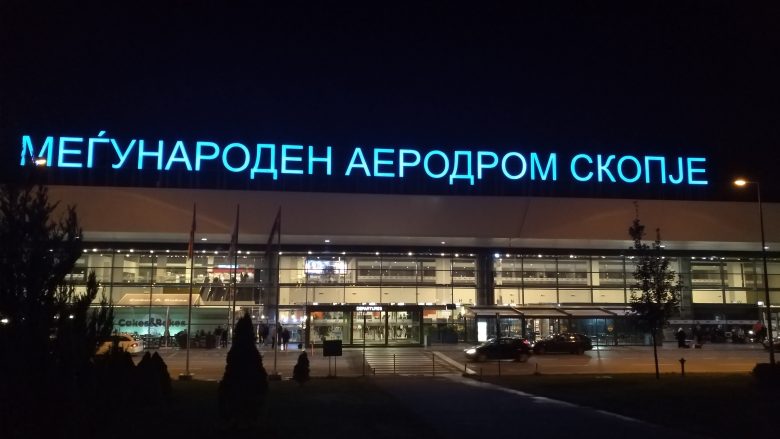 Grupi i parë i qytetarëve të Maqedonisë të evakuuar nga Izraeli ka mbërritur në Shkup