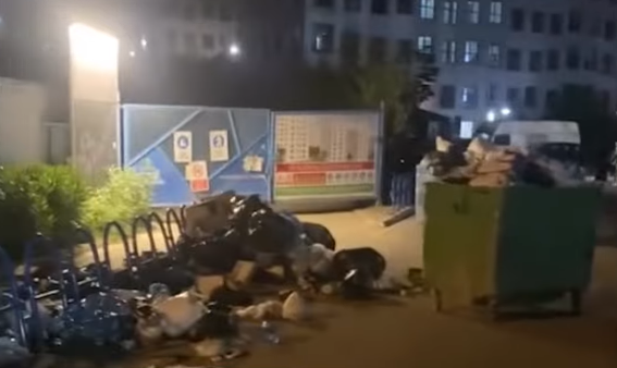 Situatë kritike me plehrat në kompleksin “Mangalem” në zonën e “Ali Demit”