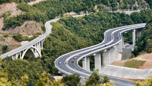Gara çiklistike, këto rrugë bllokohen nga sot deri të nesër