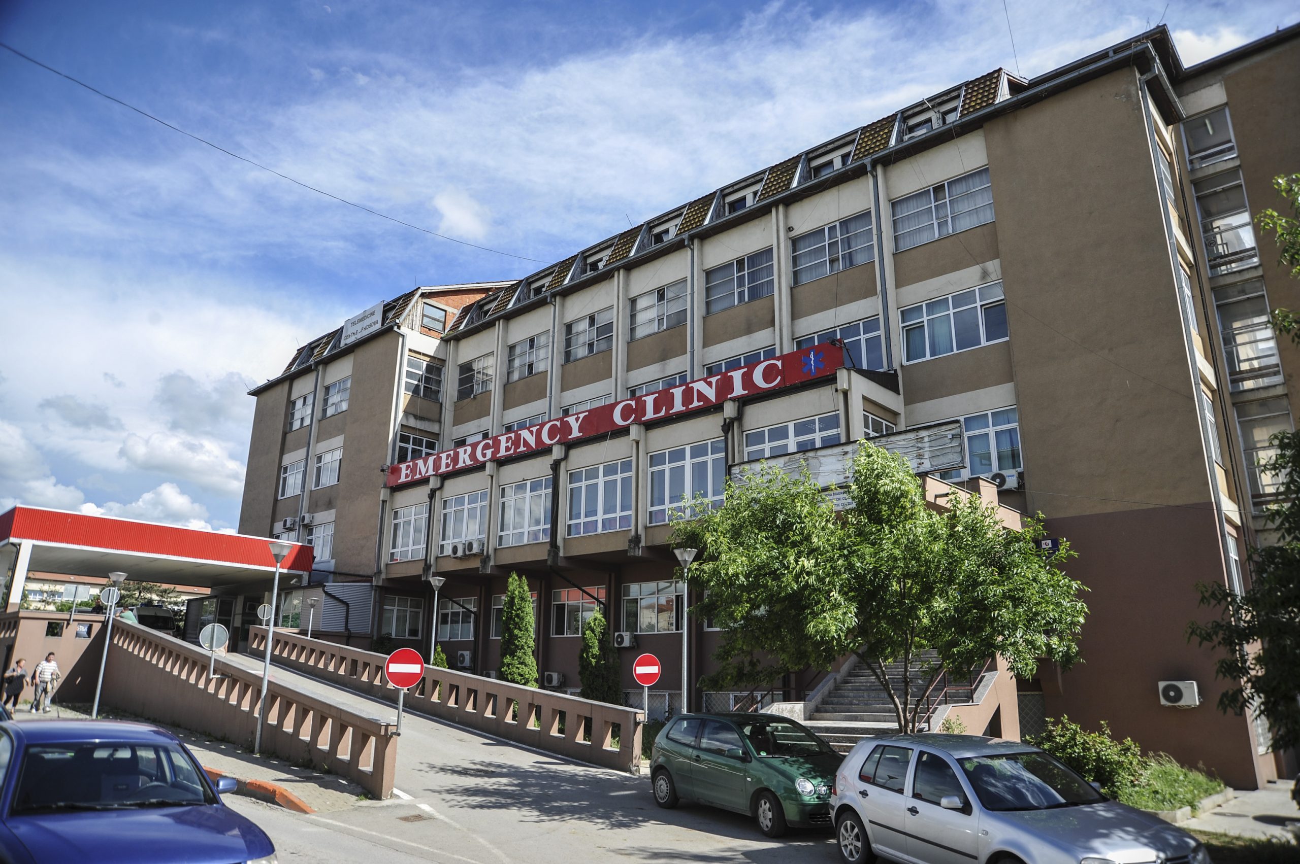 Tragjedi në Ferizaj, vdes 3-vjeçari pasi u godit nga vetura në oborrin e shtëpisë