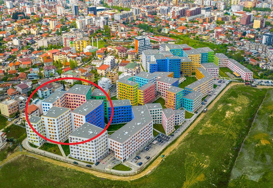 Zvarritja e legalizimit për kompleksin “Mangalem 21” ndez revoltën e qytetarëve