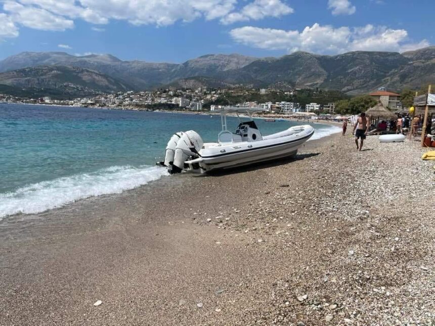 Dhërmi  Turisti gjerman goditet nga helika e një skafi  niset me helikopter drejt Tiranës