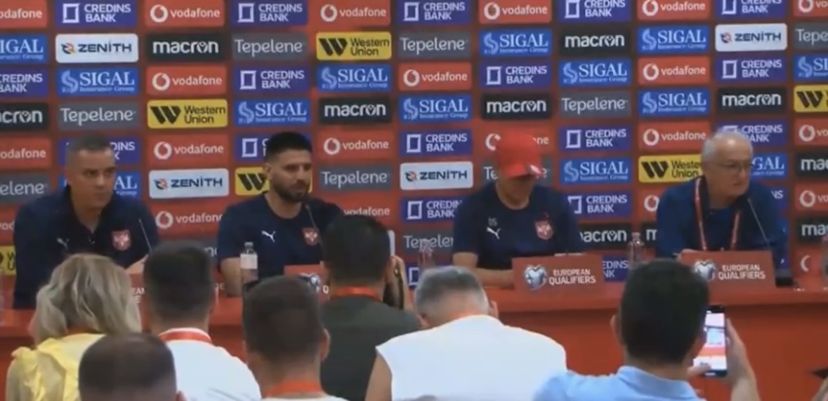 Në prag të ndeshjes me Shqipërinë, trajneri serb flet shqip