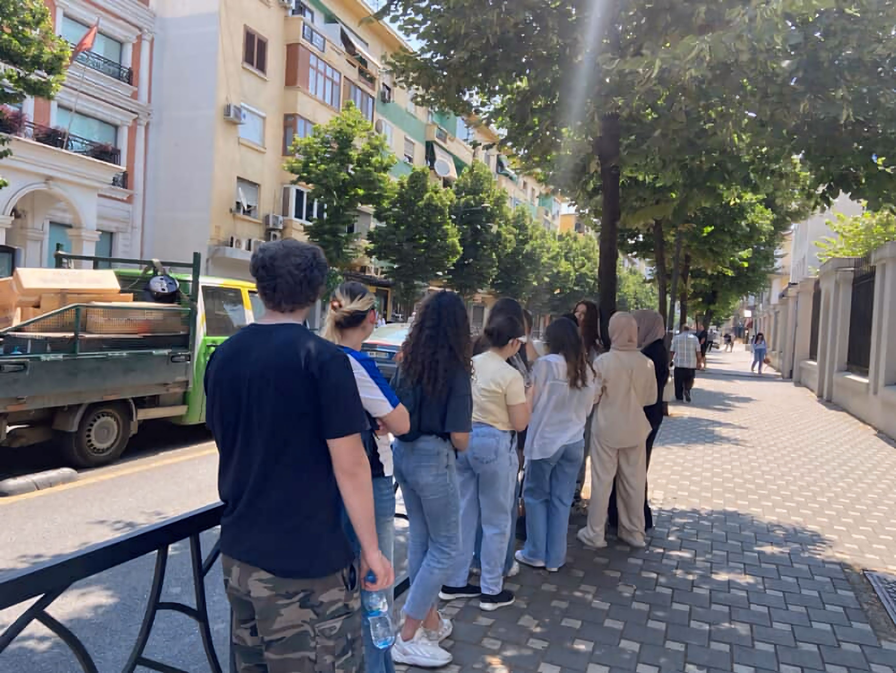11 maturantë para Ministrisë së Arsimit: Po protestojmë për provimet skandaloze