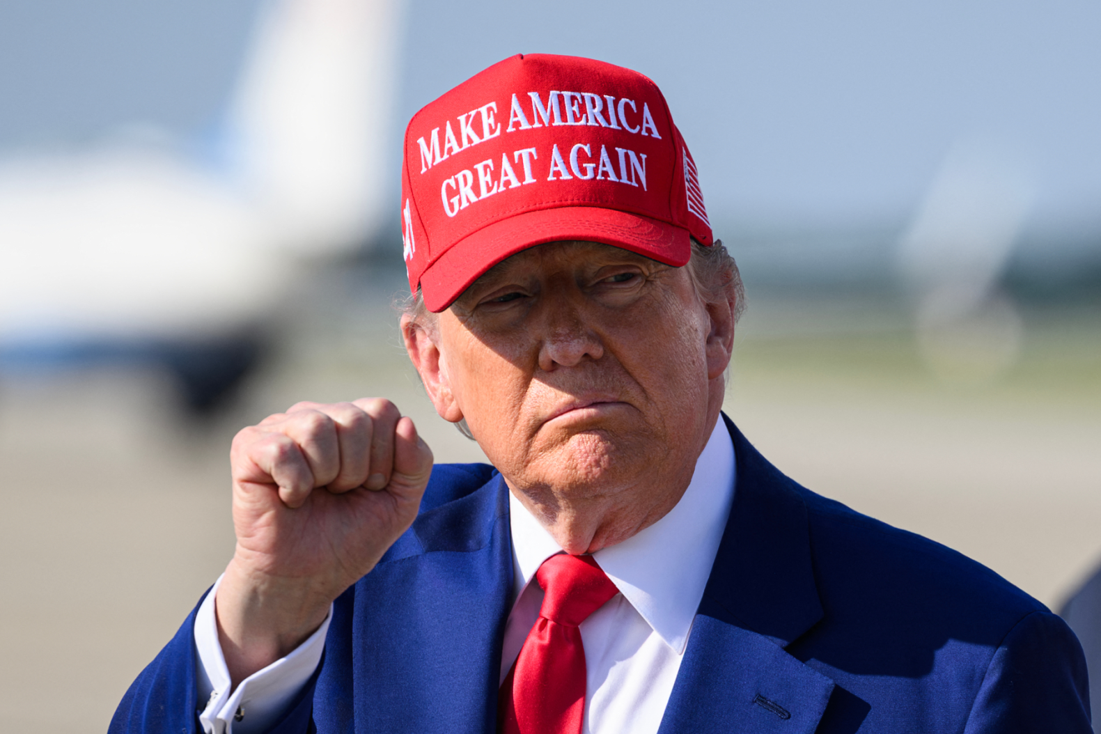 Trump: Nëse S‘mund ta bëjnë Iranin të madh sërish, pse të mos ketë ndryshim regjimi?