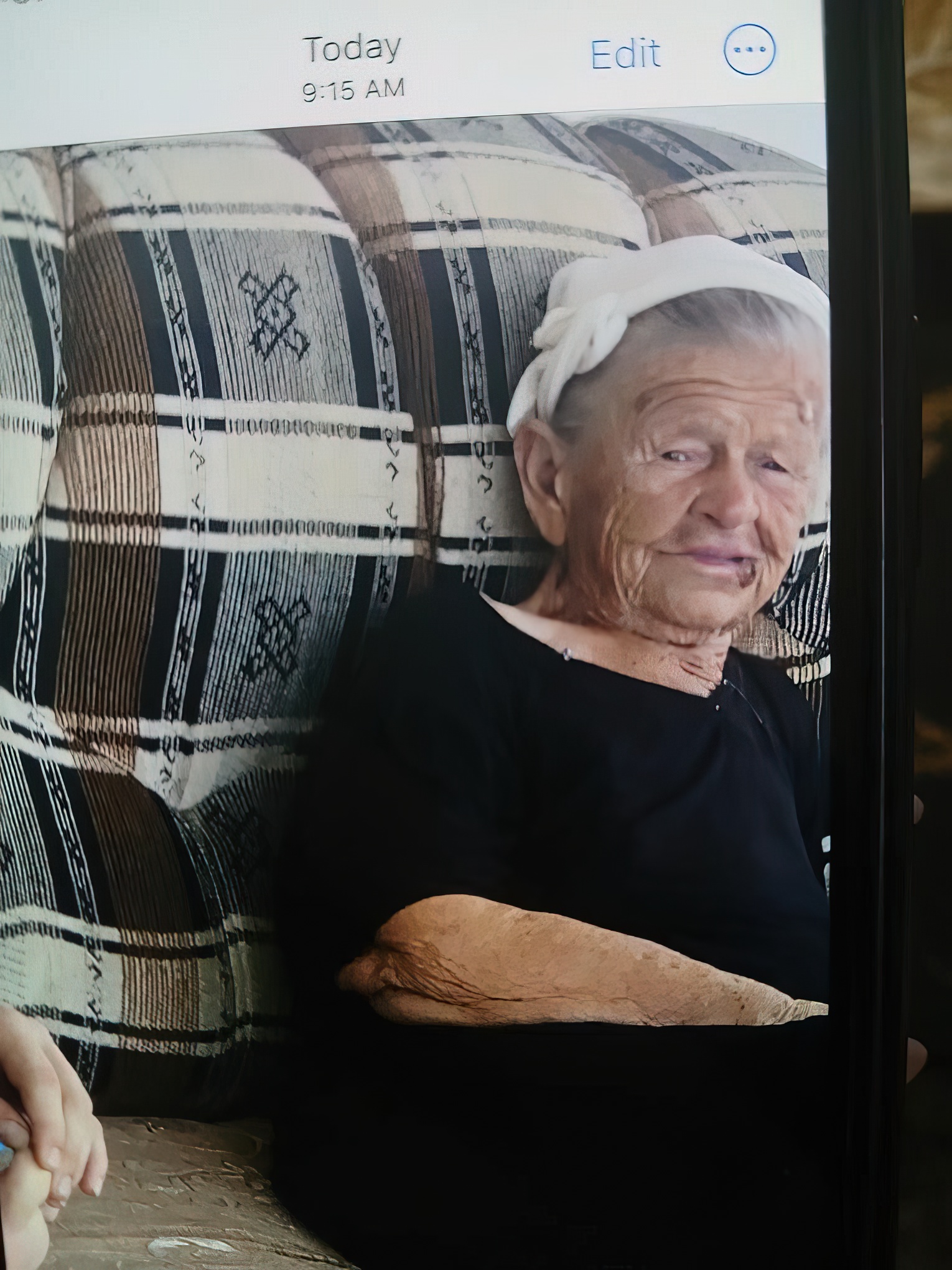 Nënë Hatixhja ka humbur që në mëngjes, familja po e kërkon