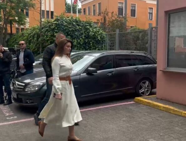 Gjykata e Lartë rrëzon përpjekjet e Ajola Xoxës për të zhbllokuar pronën në Qerret