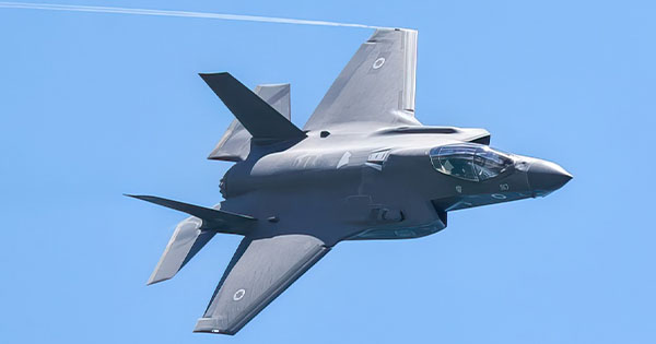 Iranianët rrëzojnë avionin luftarak izraelit F-35 dhe kapin pilotin