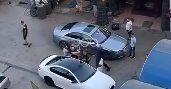 Sherr për makinën në Tiranë: “Një person goditet me çelës, policia vjen dhe ikën pa vepruar”