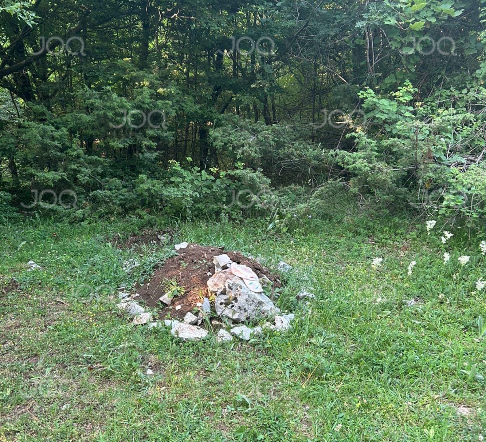EKSKLUZIVE/ Vajzat gjejnë një varr fëmije në Mal të Dajtit: Duket i freskët!