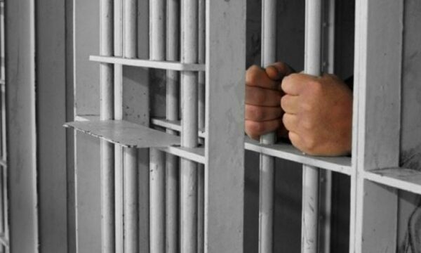 Një muaj paraburgim dy kosovarëve në Split, dyshohen për dhunimin e një 28-vjeçareje