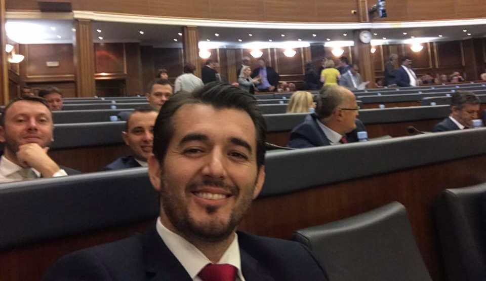“Veten s’do ta lë keq” -Labi paralajmëron rikthimin në politikë
