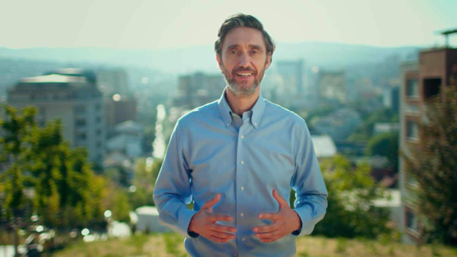 Uran Ismaili shpallë kandidaturën për Kryetar të Prishtinës