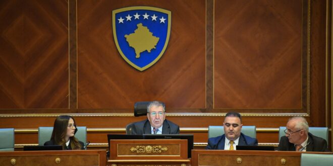 Dështon edhe seanca e 43-të për zgjedhjen e kryetarit të Kuvendit, Dehari ia ndërpreu fjalën deputetëve