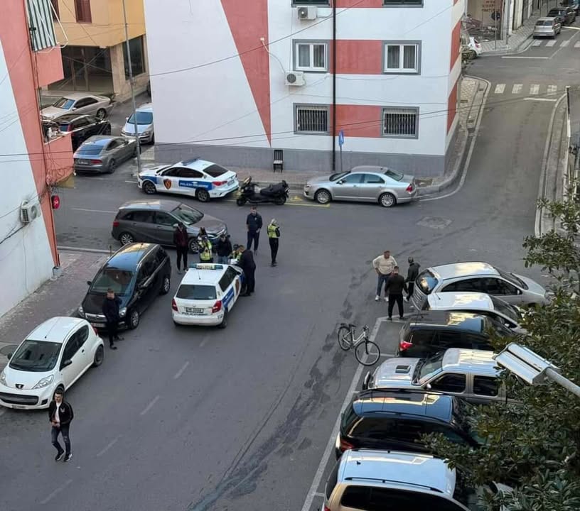 Aksident në Lezhë! Banori: Shkak lokali pa leje që ka bllokuar fushëpamjen