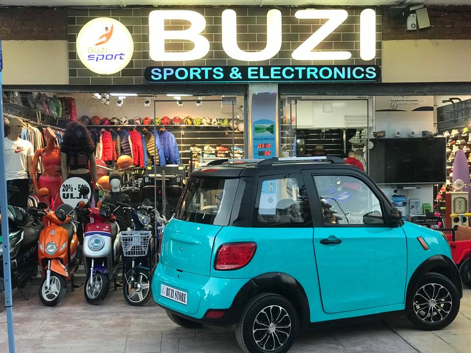 “Buzi Store shet motorë elektrikë pa dokumenta”, qytetarët në hall: Policia po na i sekuestron!