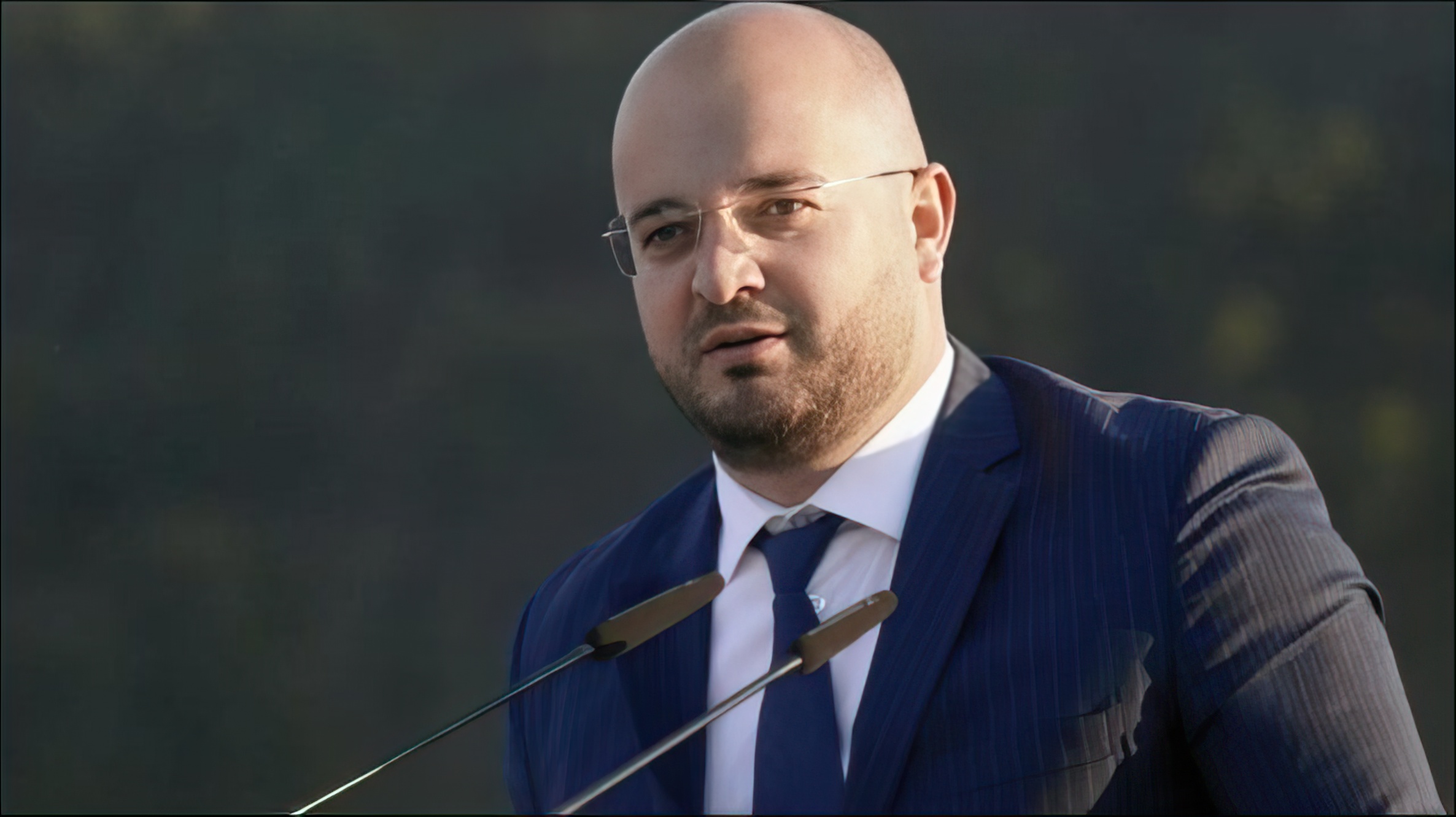 Arrestohet vëllai i deputetit të PS/ Drejtorit të kabinetit në bashkinë Peqin i gjendet në banesë municion luftarak