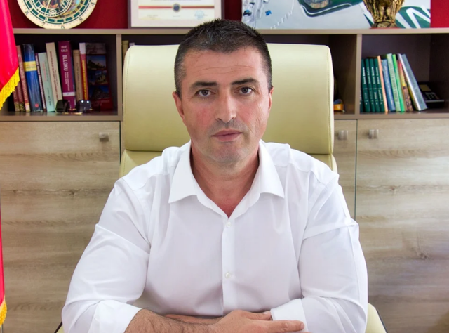 Ish kryebashkiaku i Tepelenës i përfshirë në një rrjet grabitjeje tokash publike