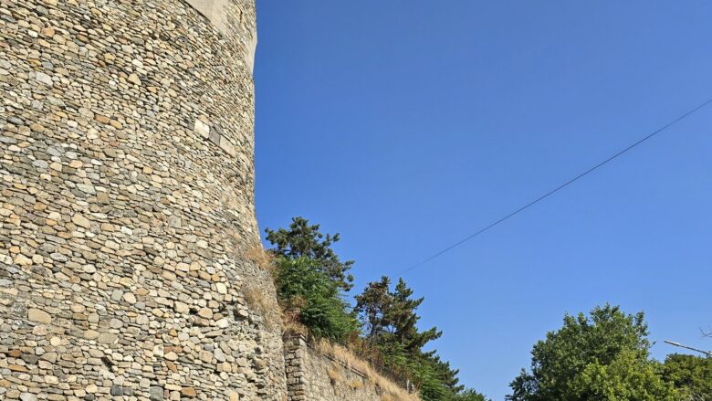 Mexhiti: Nuk do të ketë ndërtime në Kalanë e Shkupit, do të hapet për turistët