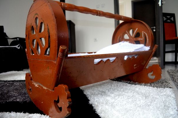 “U ngulfat nga lidhësja e djepit”, policia jep detaje për vdekjen e foshnjës 9 muajsh