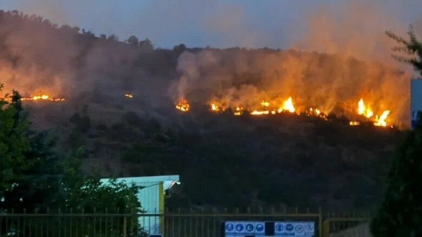 Hapet rruga Hani Elezit – Shkup, ishte mbyllur shkak i zjarreve të mëdha