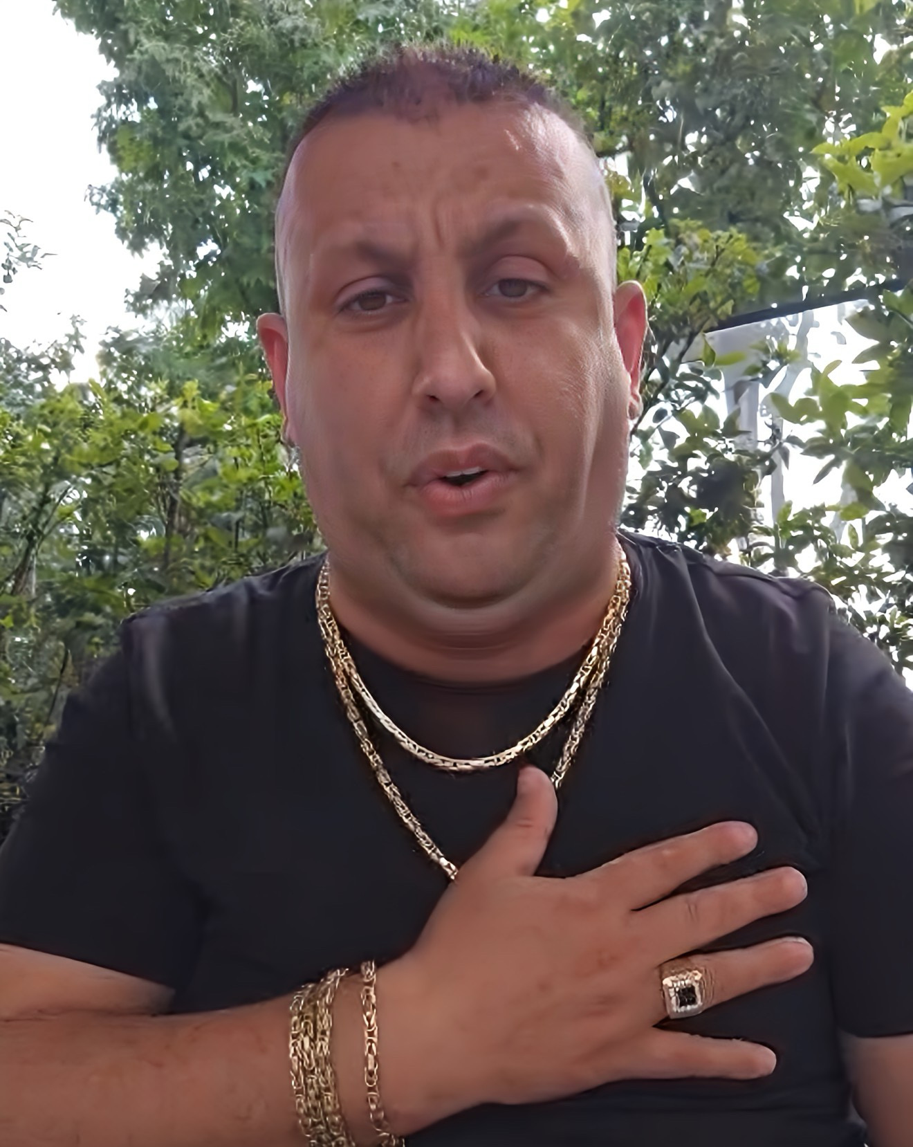 Qytetari SMS Ramës në JOQ: Je i mrekullueshëm! Prishi të gjitha lokalet pa përjashtim
