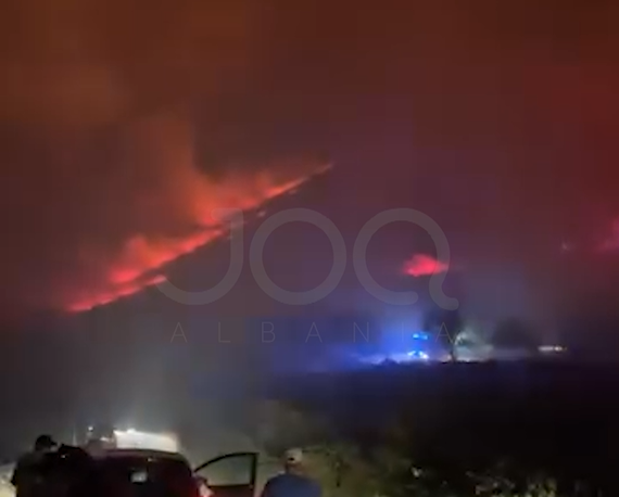 Një tjetër vatër zjarri del jashtë kontrollit, rrezikohen banesat në Shpirag
