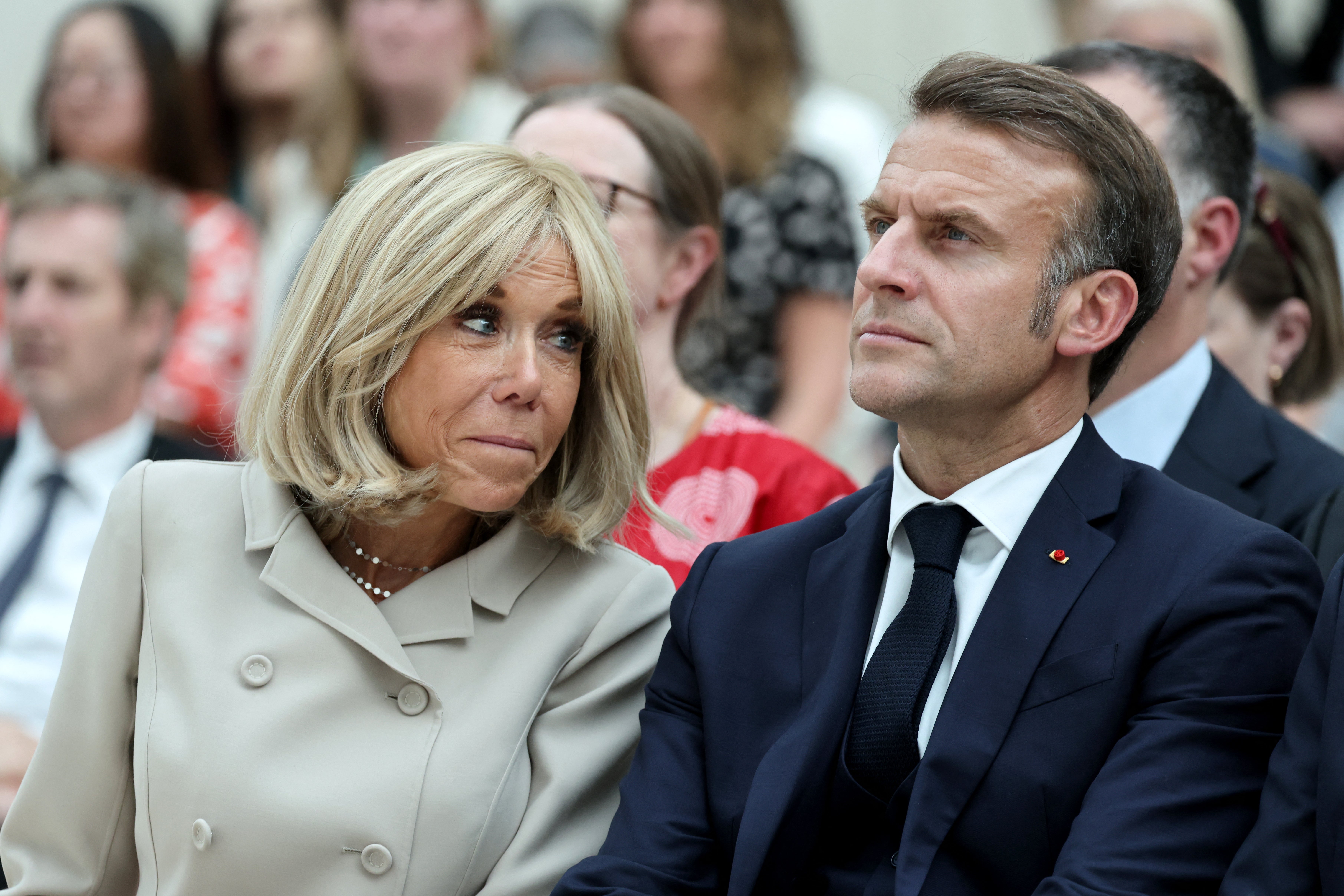 “Gruaja e Macron ka lindur mashkull”, presidenti francez padit komentatoren amerikane