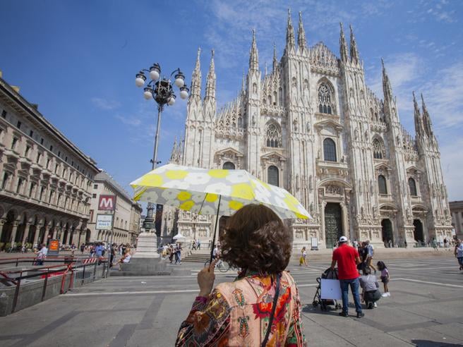 I nxehti përvëlues godet Italinë! Viktima, temperatura 41 gradë dhe 20 qytete në alarm