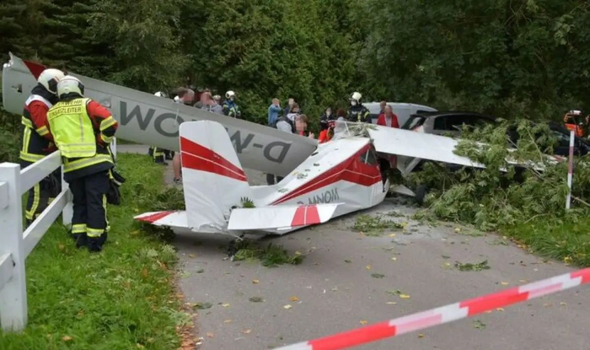 Rrëzimi fatal i një aeroplani të vogël në Alpet austriake, 4 persona të vdekur