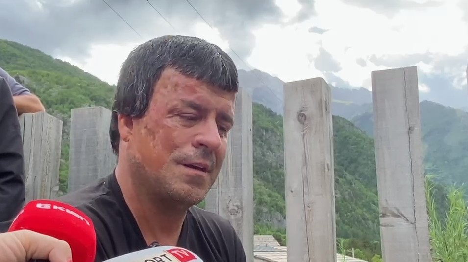 VIDEO/ Banori në Theth shpërthen në lot: Kam ndërtuar në tokën time!