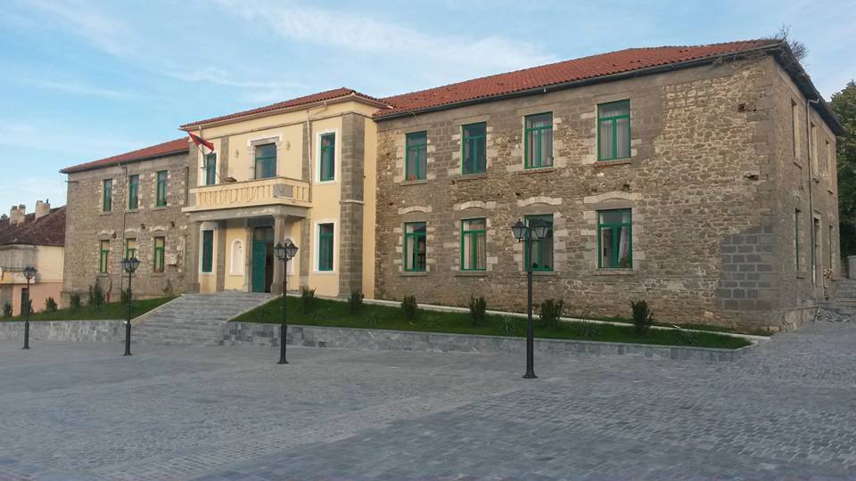 Kaos në administratë pas urdhrave të Ramës në bashkitë e PS, radhën e kanë Elbasani e Korça