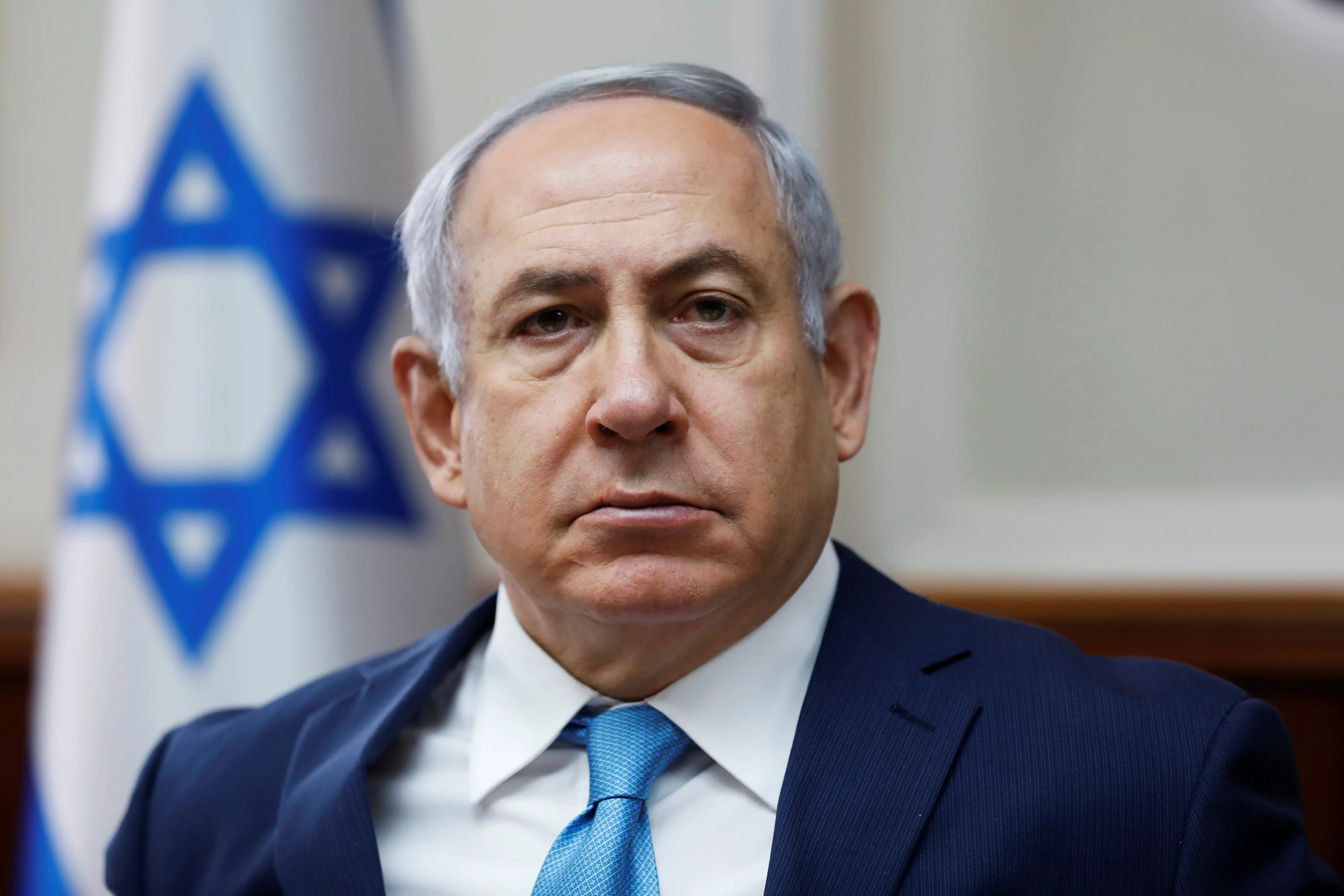 Helmohet nga ushqimi kryeministri izraelit Benjamin Netanyahu
