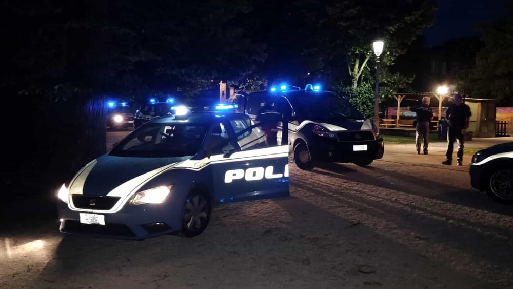 Rumuni godet 7 herë me thikë shqiptarin në Itali, i plagos edhe bashkëshorten