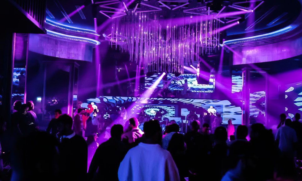 Ata që frekuentojnë klubet e natës mbeten beqarë!