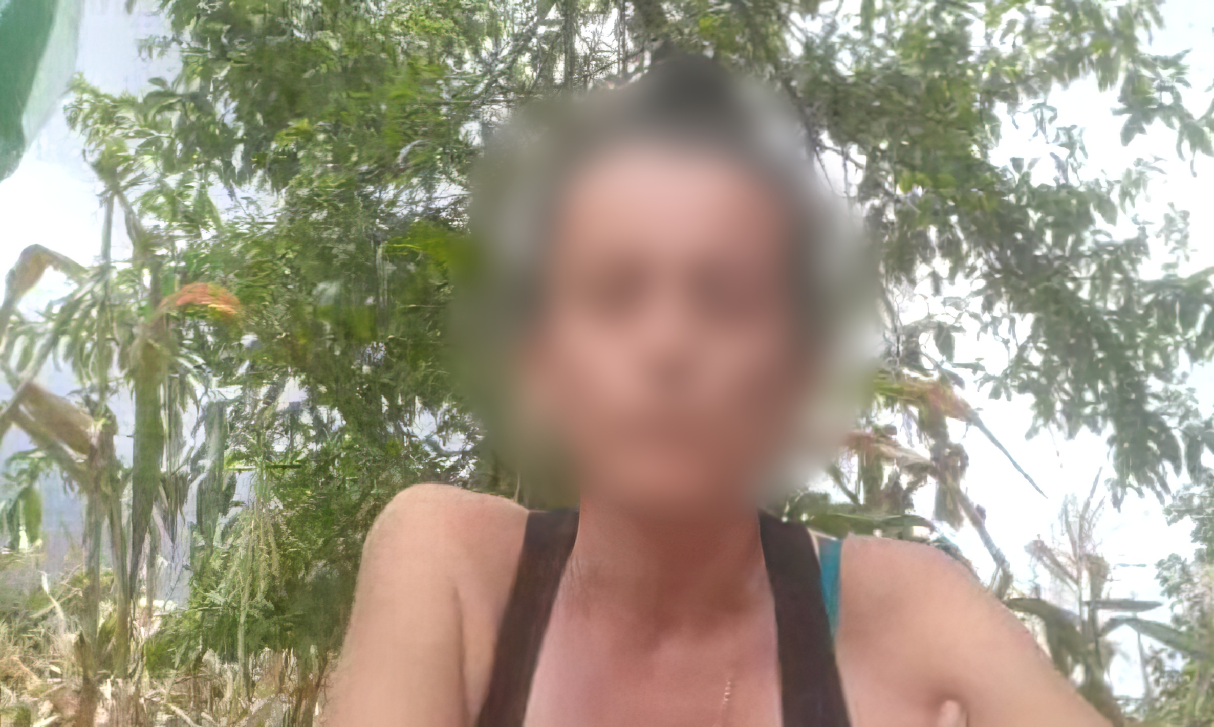 Ish i e shantazhon me foto intime nga xhelozia  e reja  Po më shkatërron jetën