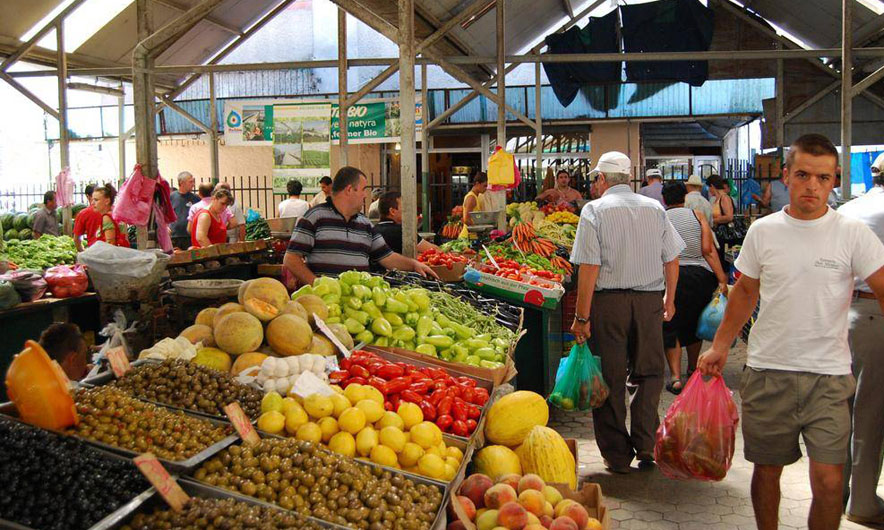 Shqipëria si eksperiment social i mbijetesës ekonomike, rrogat e ulëta, çmimet më të larta se në BE