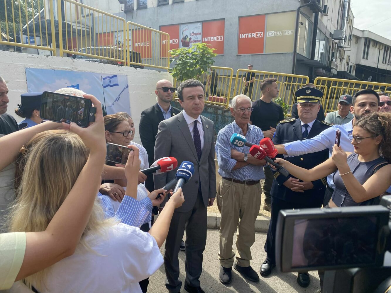 Homazhe dhe memorial për Triumf Rizën, Kurti: Hero kundër bandave kriminale