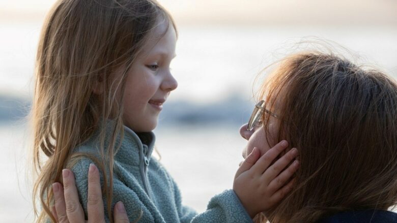 Nëse ju kanë mësuar këto 4 aftësi kur ishit fëmijë, prindërit tuaj ju kanë dashur pa kushte