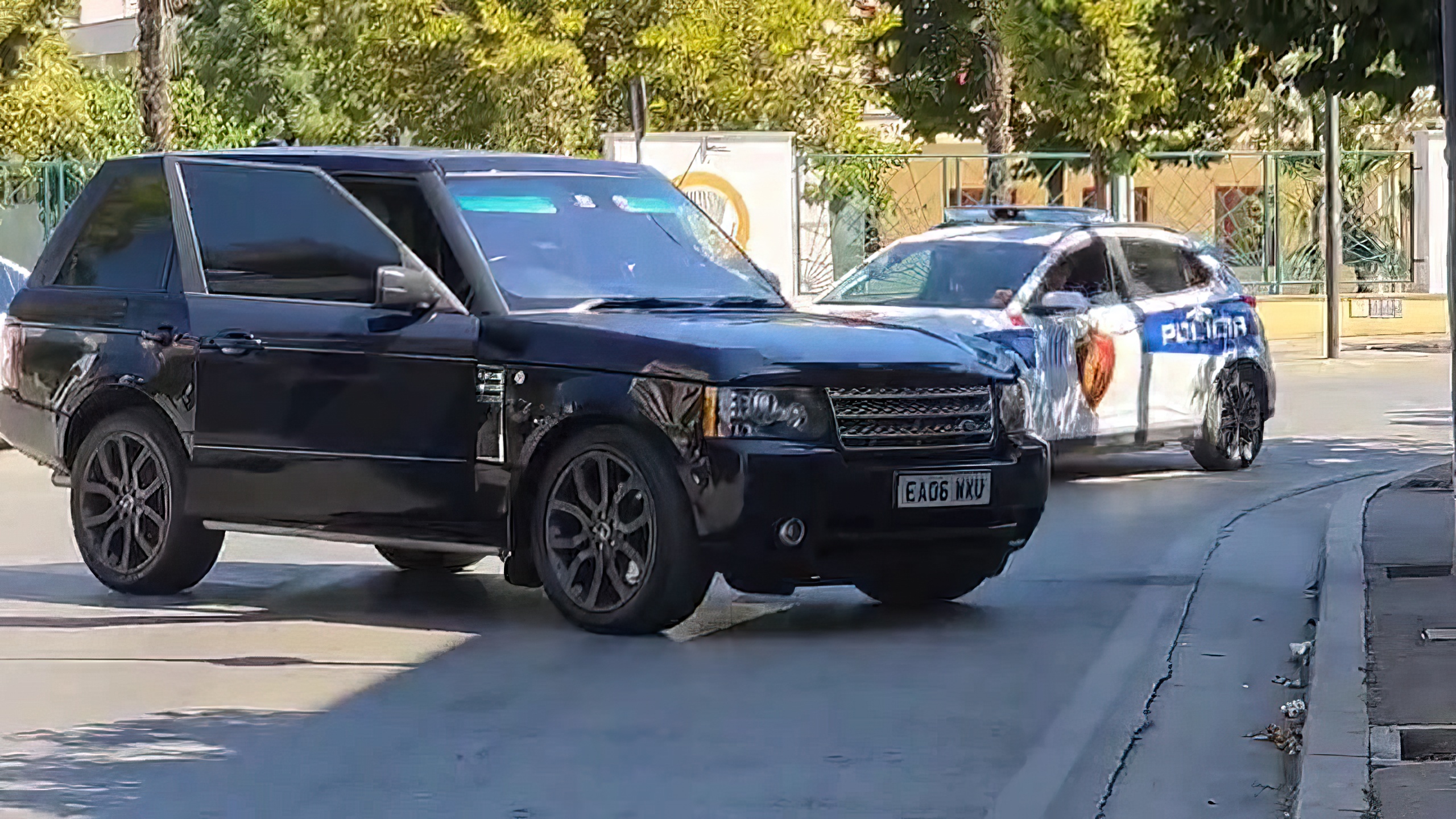 17-vjeçari me ‘Land Rover’ merr përpara këmbësorin, dërgohet në spital në gjendje kritike për jetën