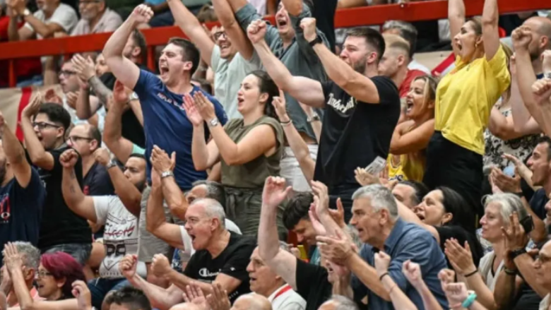 FIBA dënon gjuhën e urrejtjes dhe hap hetime për thirrjet ksenofobike në Kumanovë