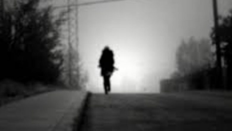 Një grua raportohet e zhdukur në Gjakovë