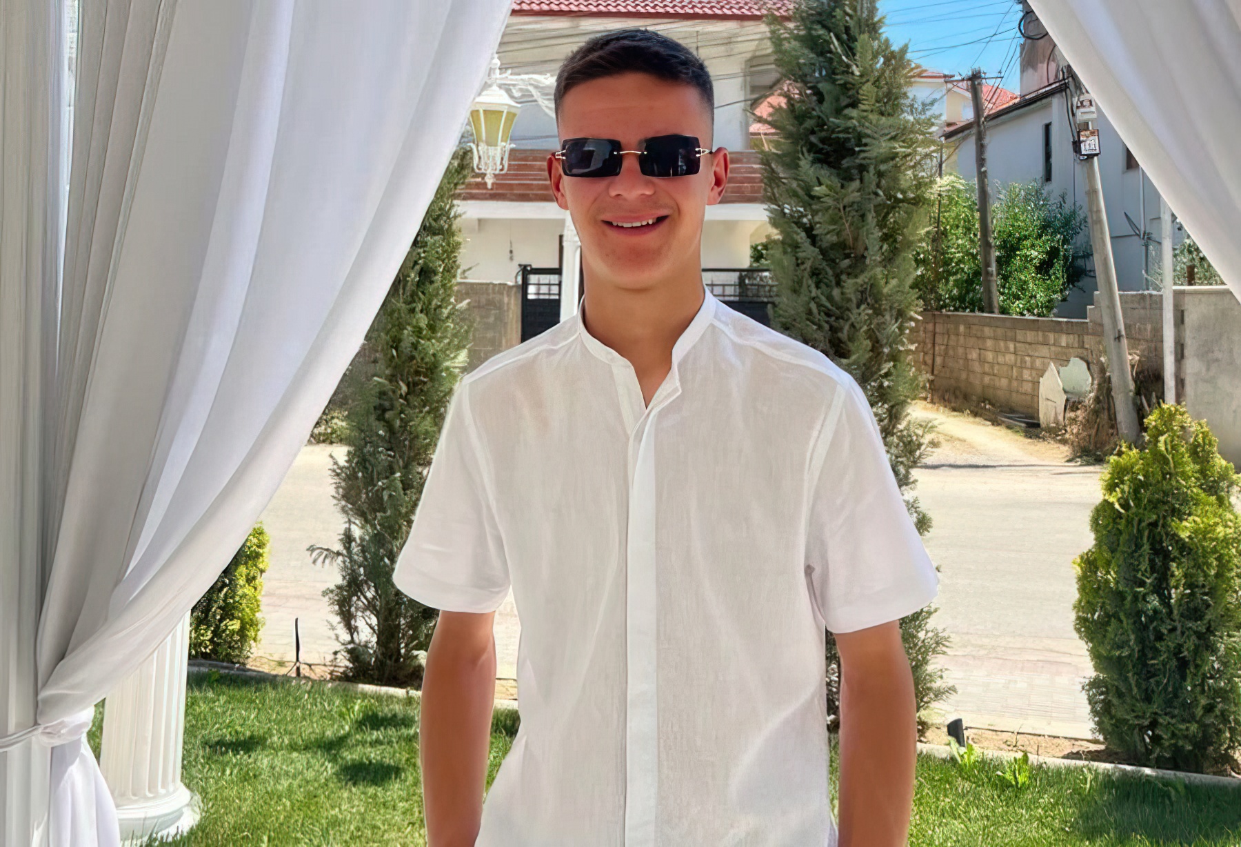 “Lamtumirë, ylli ynë i ndritur Erald!”, dedikimi prekës i shkollës për 14-vjeçarin e vrarë në Maliq