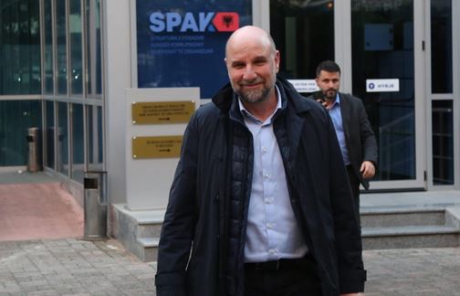 Tan Agolli i jep 5 Miliard Lekë Genc Kuçukut pas kullës 52-katëshe