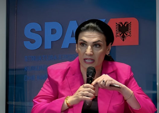 Mirlinda Karcanaj blindon AKSHI-n pas zhdukjes së Daniel Shimës! 3 MILION € për roje