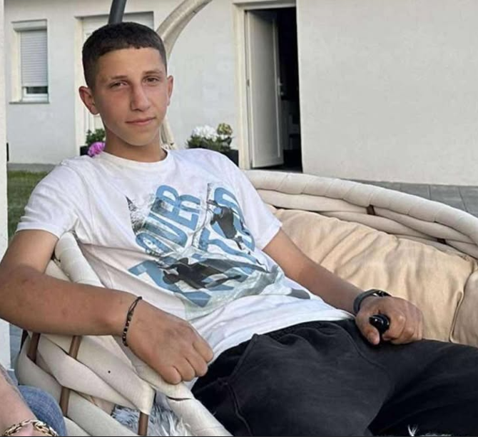 Zhduket 16-vjeçari nga Kosova, familjarët dyshojnë se është nisur drejt Shqipërisë