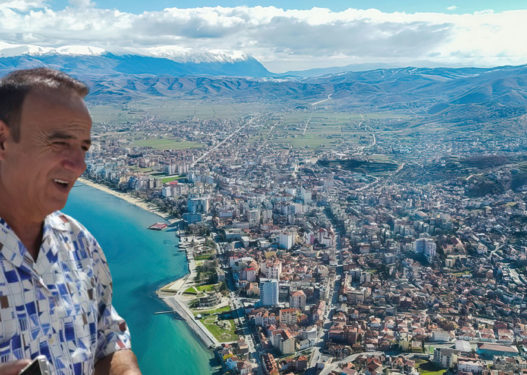 Cilit oligark po i jep tokat për 10 vjet Bashkia Pogradec?