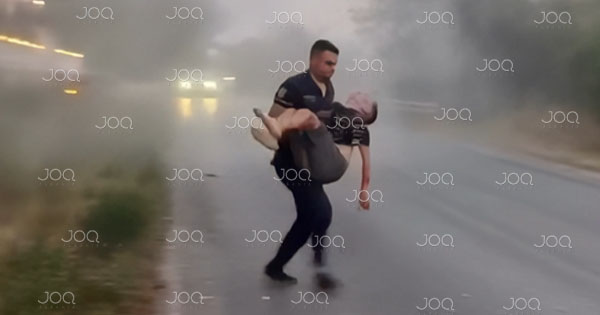 Pamje të reja: Momenti kur polici hero shpëton të aksidentuarit